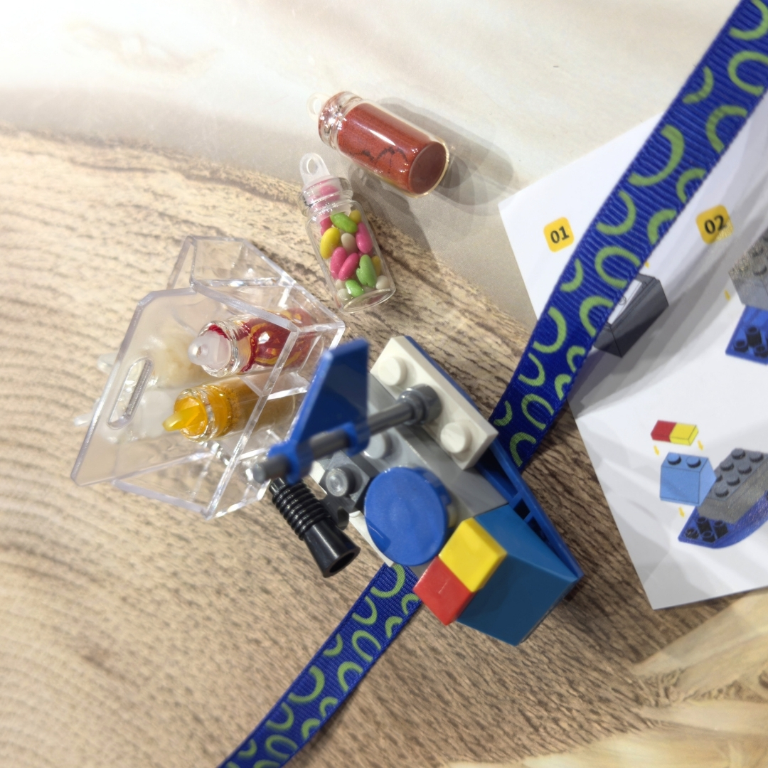 15 Lego Build and Play Rakhi - Image 1